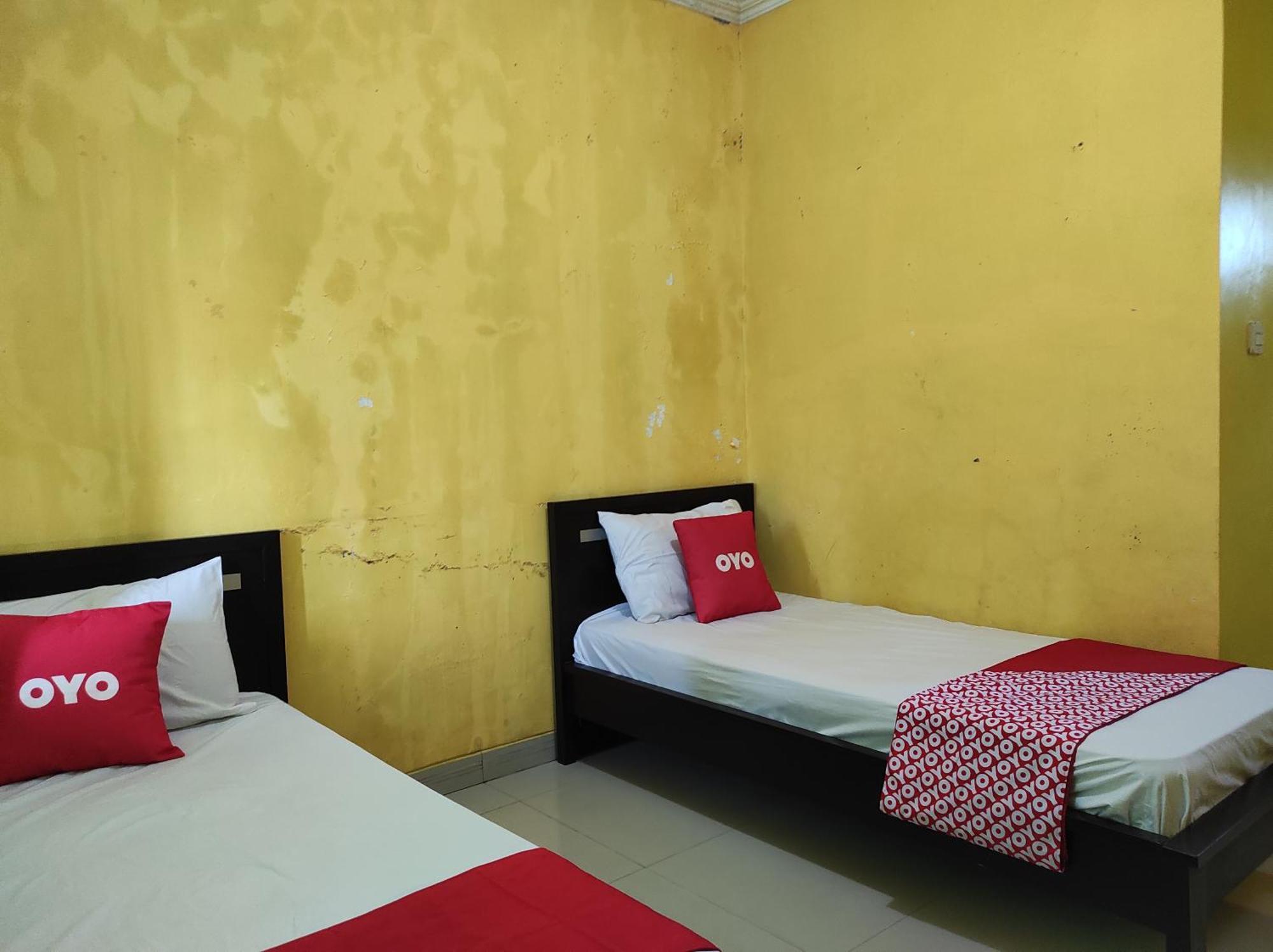 Oyo 90333 Wisma Tenang Jaya Syariah Majalengka Exterior foto